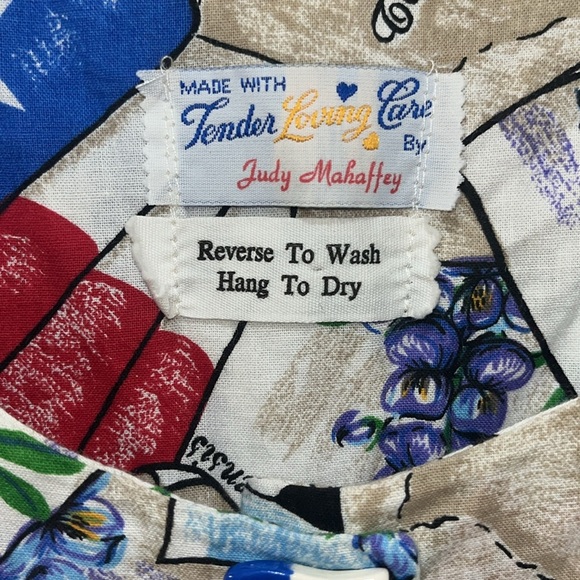 Handmade Texas blue bonnets florals dress, with ceramic buttons size Large - Picture 4 of 9